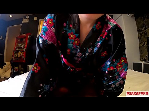 ❤️ Keçika ciwan a cosplay ji seksê hez dike ku bi orgazmê bi şûjinek di hespêk û blowjob de. Keçika Asyayî ya bi pisîka porî û bi cil û bergên kevneşopî yên Japonî di vîdyoya amator de ku masturbasyona bi pêlîstokên qijikê nîşan dide. Sakura 3 OSAKAPORN. ☑ Vîdyoya porno li me ku.oldsex.ru ❌️