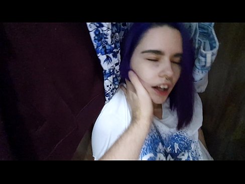 ❤️ Xwişka min di dolabê de dît û alîkariya wê kir ☑ Vîdyoya porno li me ku.oldsex.ru ❌️